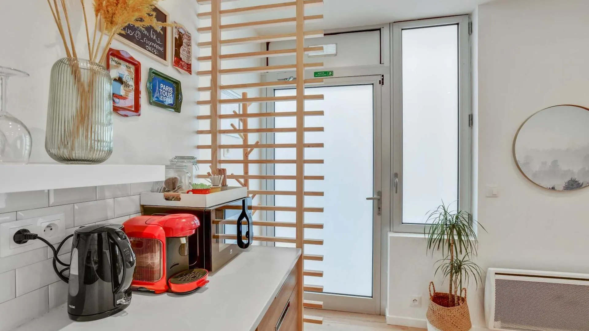 Elegantly Designed Duplex Studio For Four Párizs 0*,  Franciaország